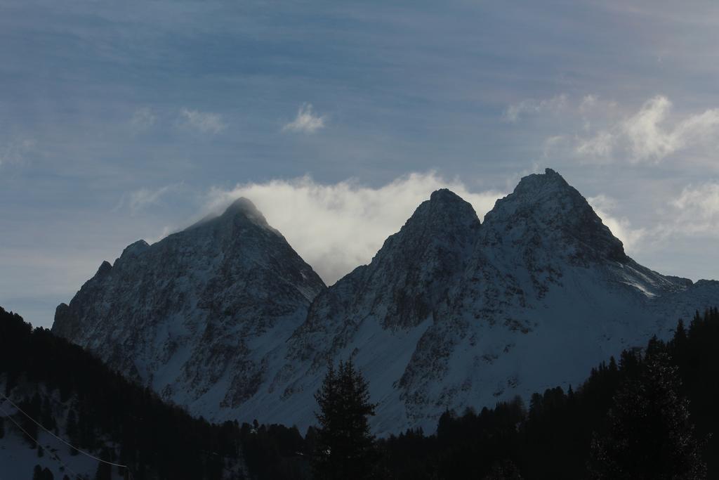 Отель Sonnenhof Preda Экстерьер фото